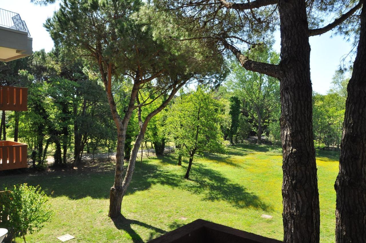 Condominio Corinzia Bibione Exterior foto